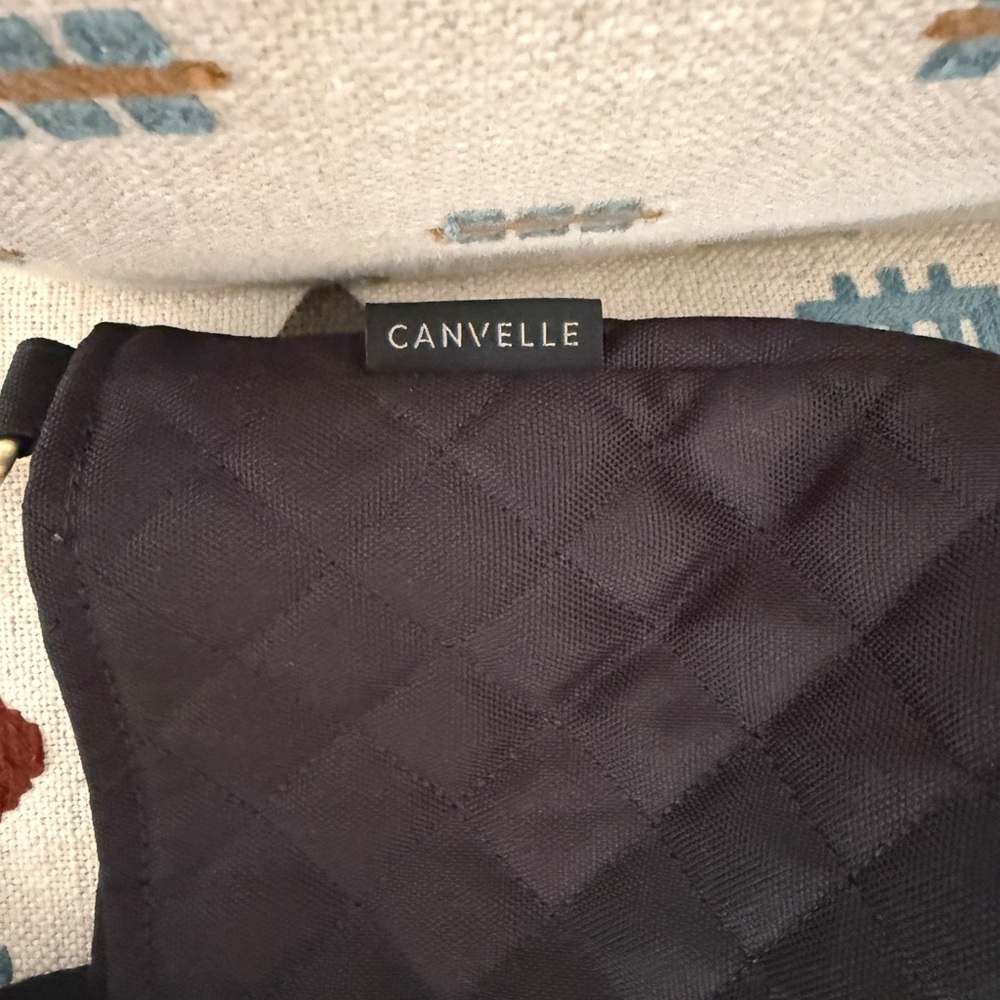 Canvelle Black Quilted Bag - Picture 4 of 4